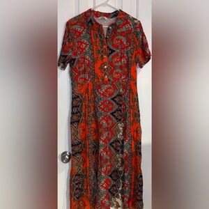 Find. Colorful short sleeve, collared, dress, size extra large. 100% Viscose NEW